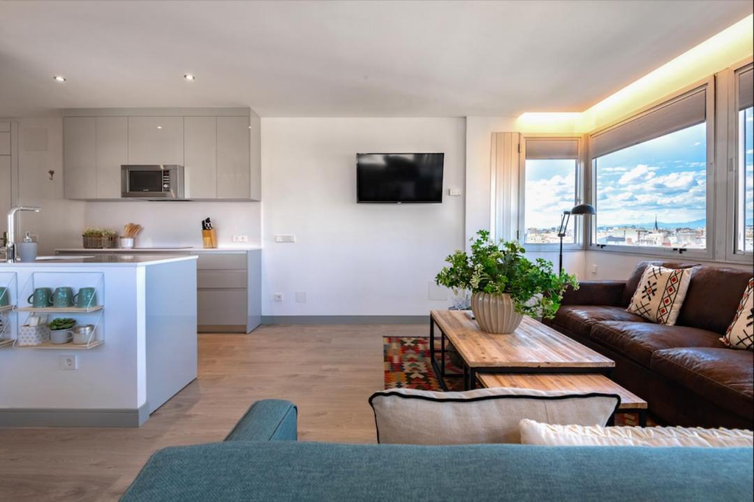 2 Bedrooms 1 Bathroom Furnished - Justicia - Incredible Views - Mintystay Мадрид Экстерьер фото
