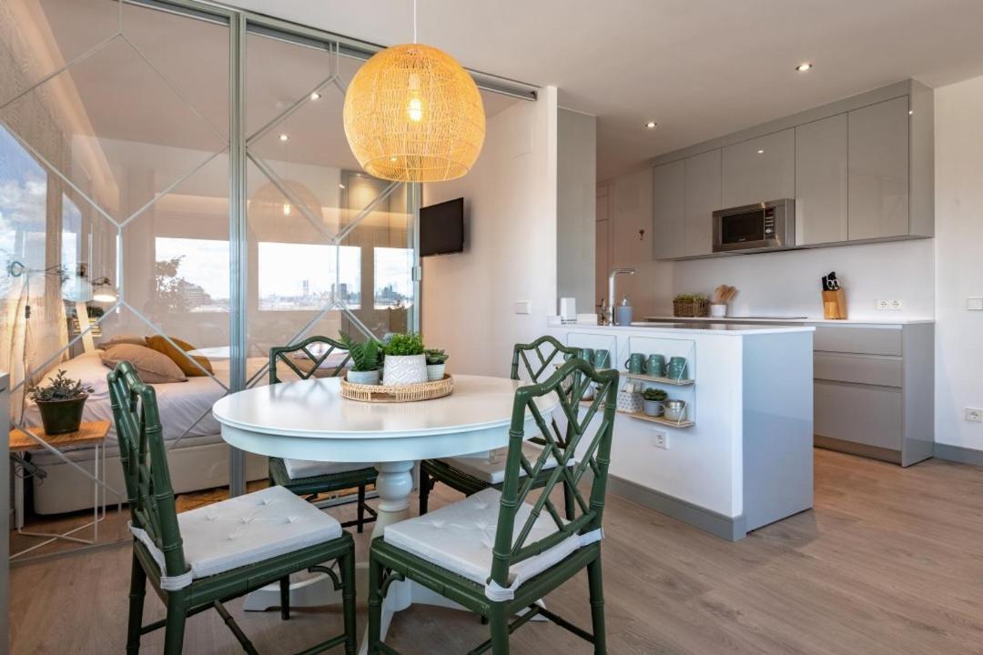 2 Bedrooms 1 Bathroom Furnished - Justicia - Incredible Views - Mintystay Мадрид Экстерьер фото